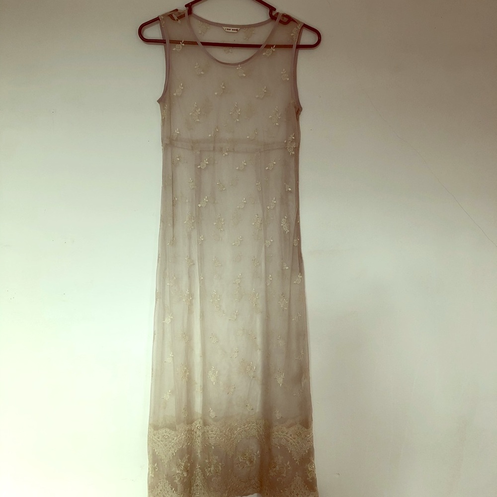 Lace dress with detachable slip